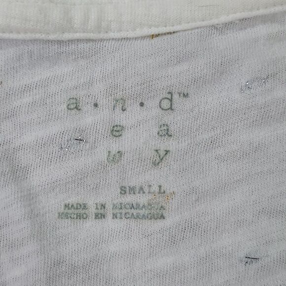 💜A New Day Cream w/Gold & Silver Metallic Polka Dots Short Sleeve Top Small - Picture 7 of 8